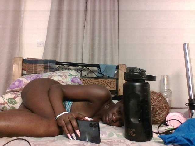 Webcamslut26 — live female cam