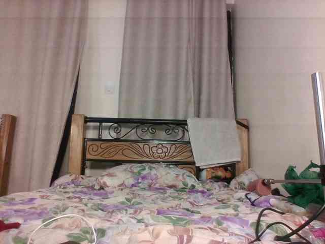 Webcamslut26 webcam