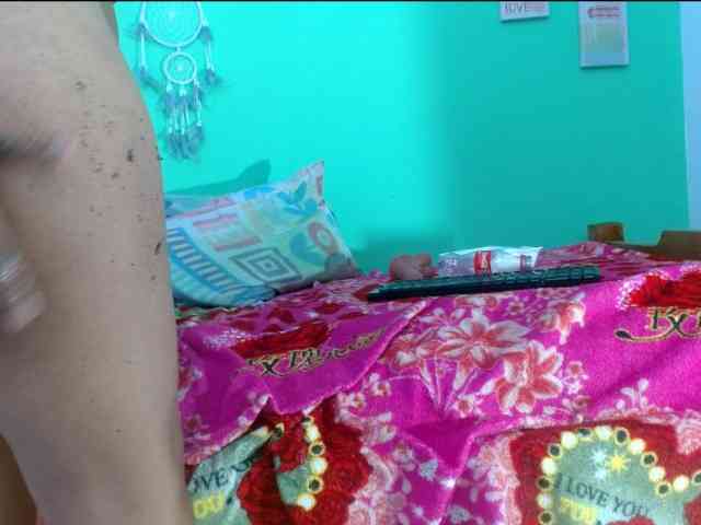 Modelo: erikaskinny18
