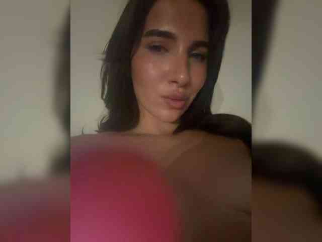 Cherrylaur1 webcam