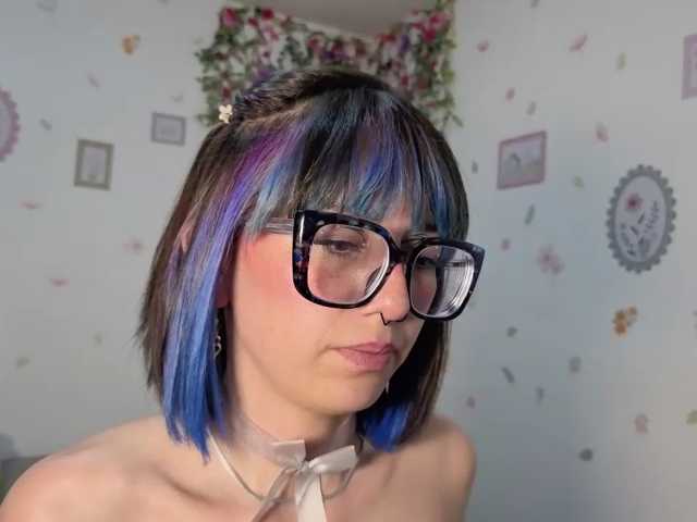TheMiaDollx live cam on BongaCams