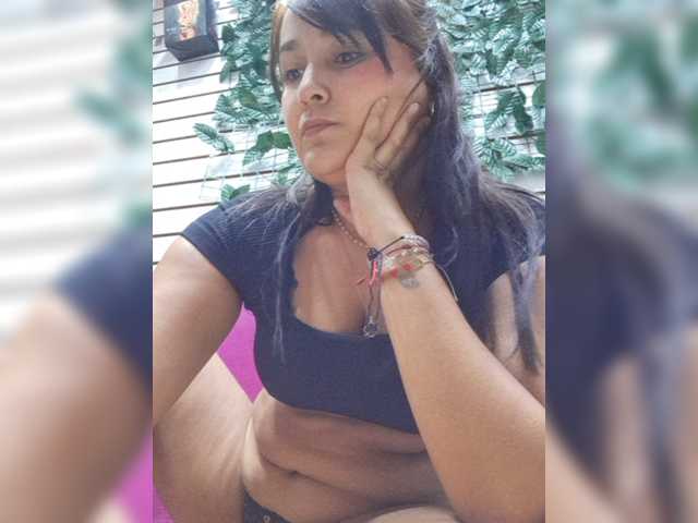 Sunyferrer live cam on BongaCams