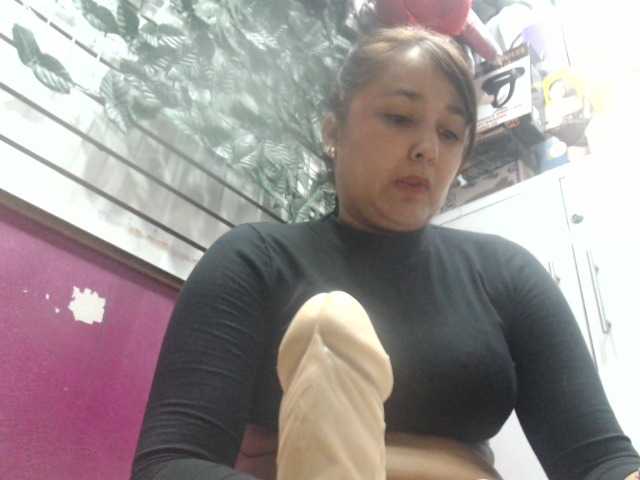 Sunyferrer live cam on BongaCams