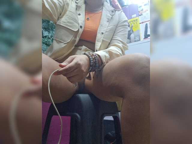 Sunyferrer live cam on BongaCams