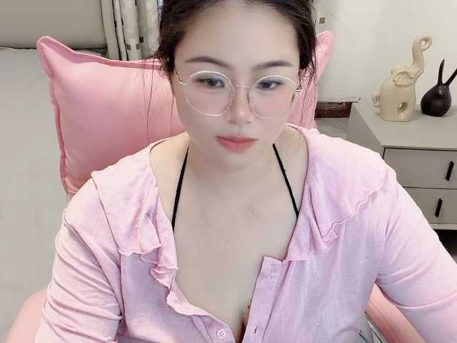 Daisy-baby live cam on BongaCams