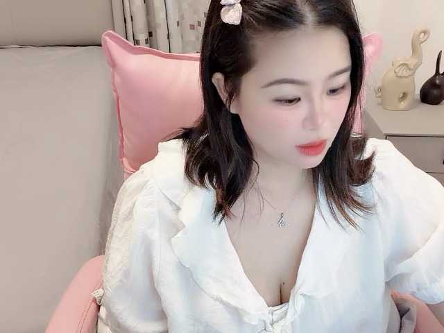 Daisy-baby live cam on BongaCams