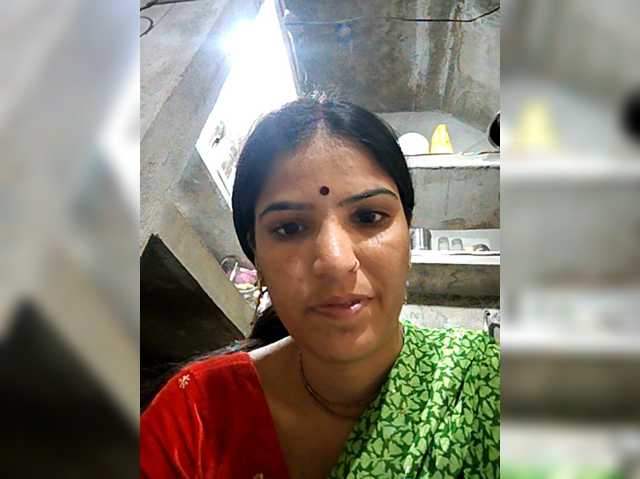 Neelam2454 live cam on BongaCams