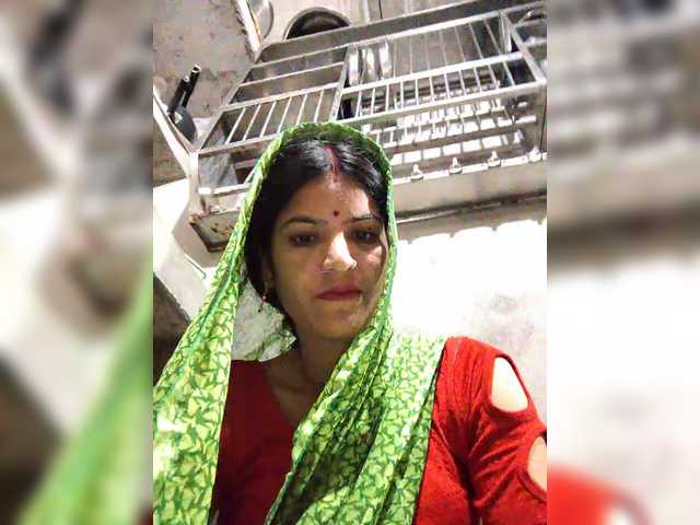 Neelam2454 — live female cam