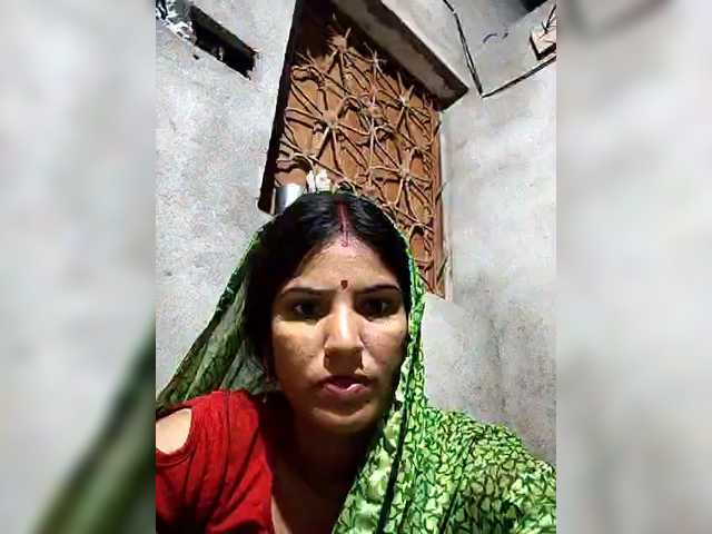 Neelam2454 — live female cam