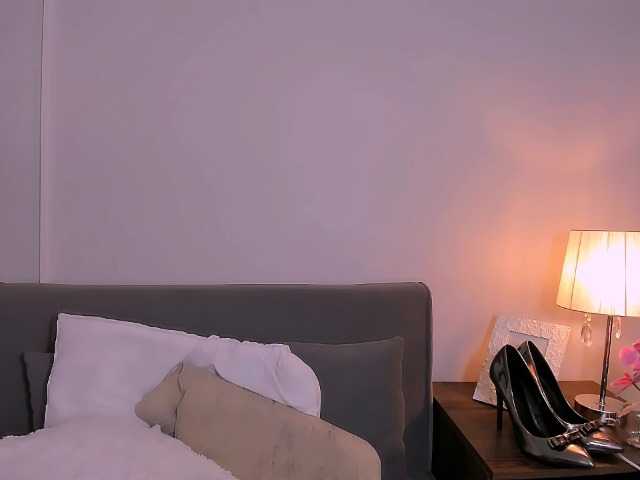 ZoeFantasy live cam on BongaCams