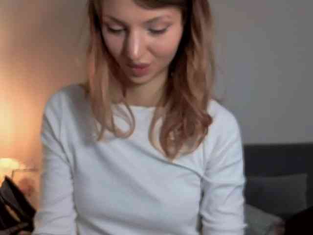 ZoeFantasy webcam