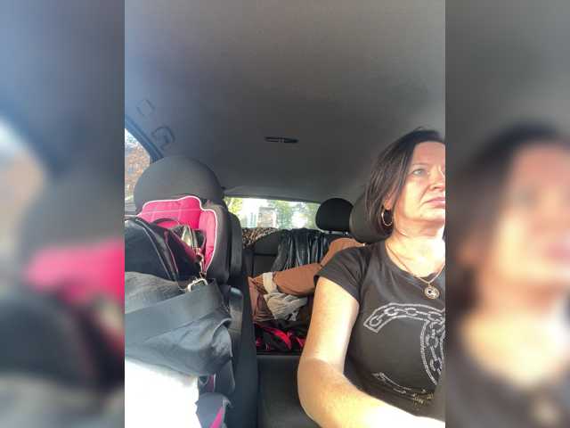 Lola-211 live cam