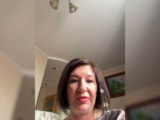Lola-211, live now on BongaCams