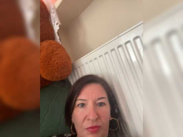 Lola-211 live cam preview