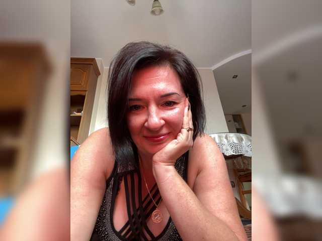 Lola-211 live cam on BongaCams