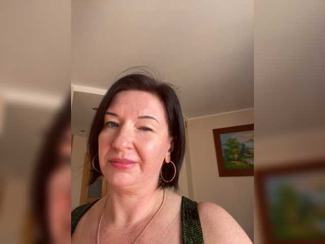 Lola-211 live cam on BongaCams