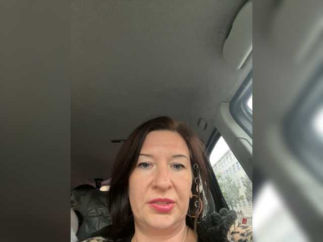 Lola-211 live cam on BongaCams