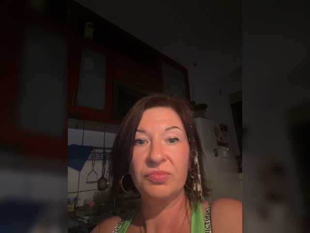 Lola-211 live cam on BongaCams
