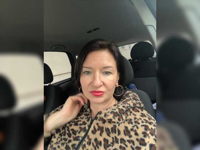 Lola-211 live cam on BongaCams