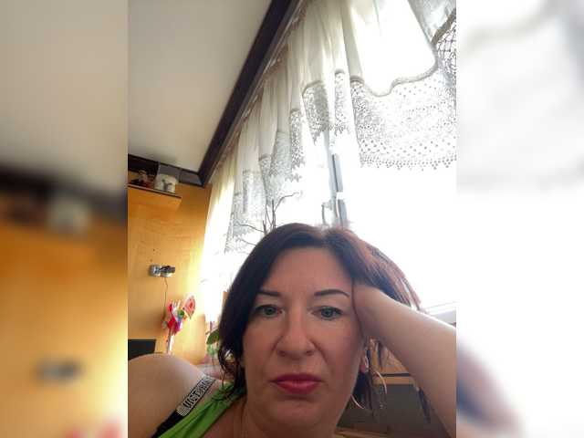 Lola-211 live cam preview