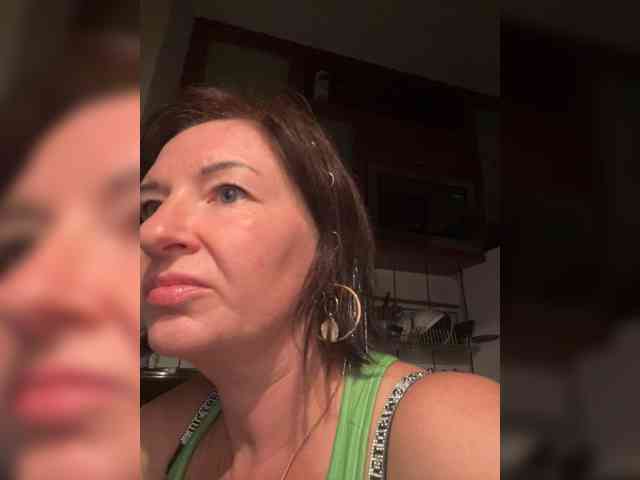 Lola-211 webcam