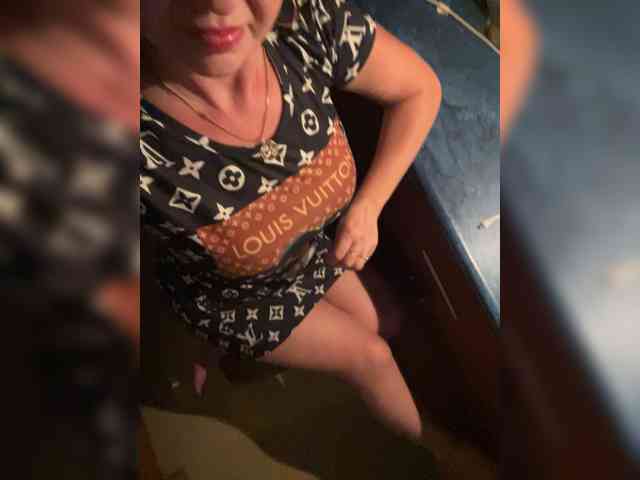 Lola-211 webcam