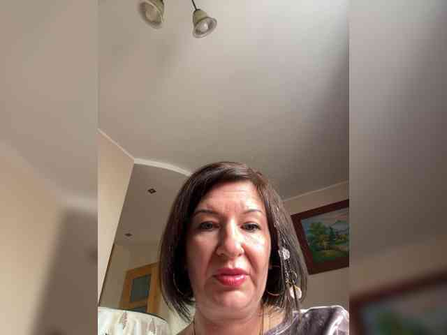 Lola-211 webcam