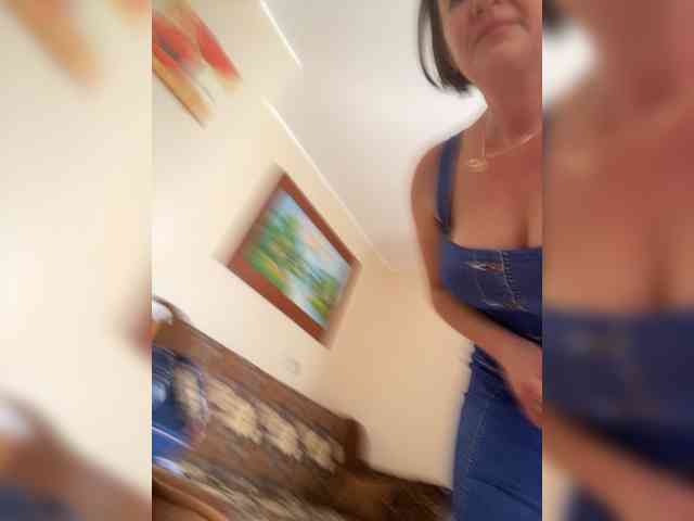 Lola-211 webcam