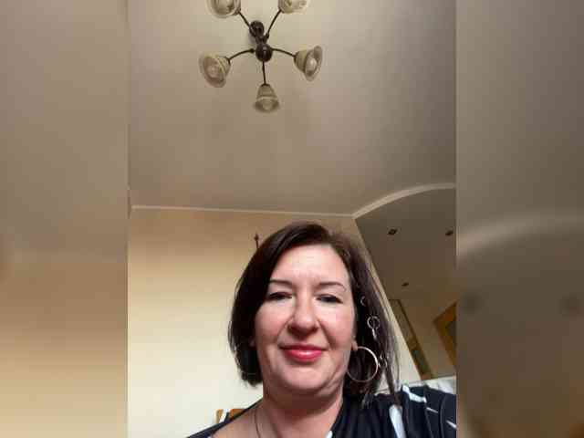 Lola-211 webcam