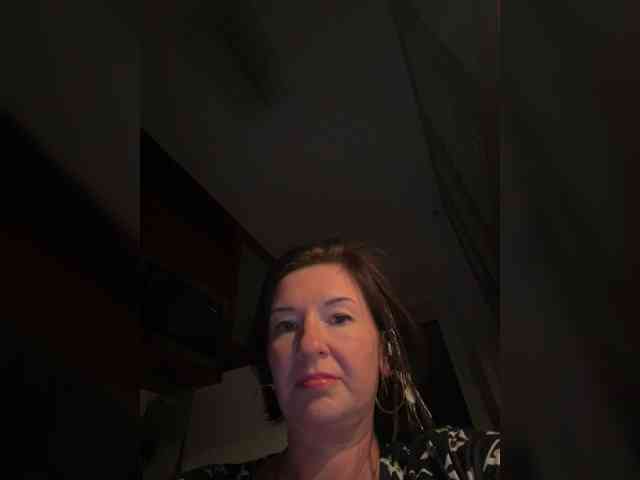 Lola-211 webcam