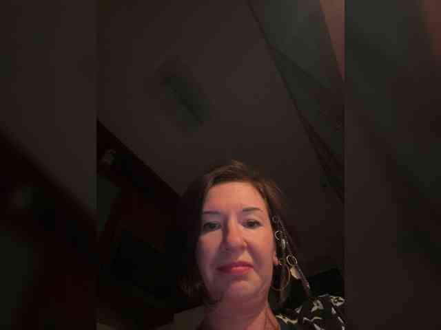 Lola-211 webcam