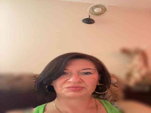 Lola-211 webcam