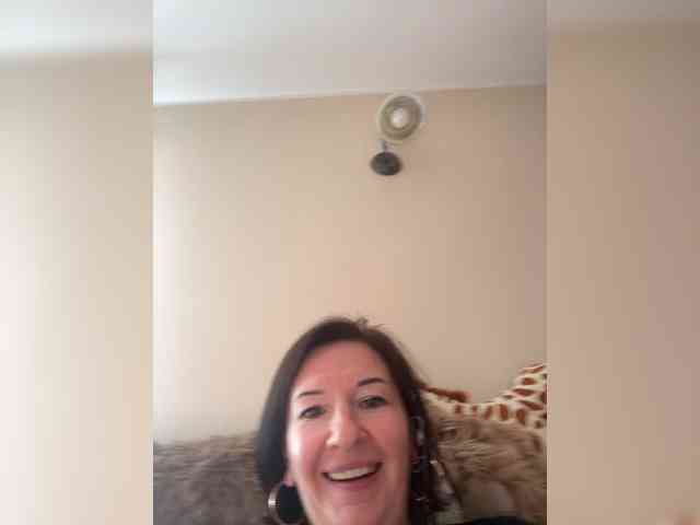 Lola-211 webcam