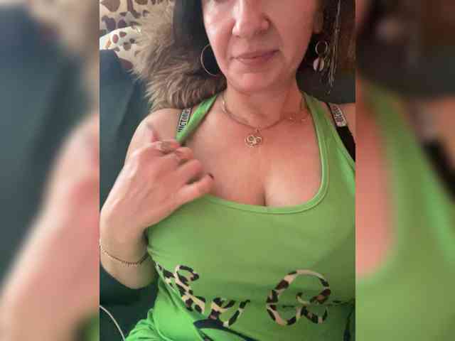 Lola-211
