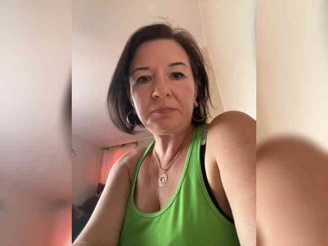 Lola-211 webcam