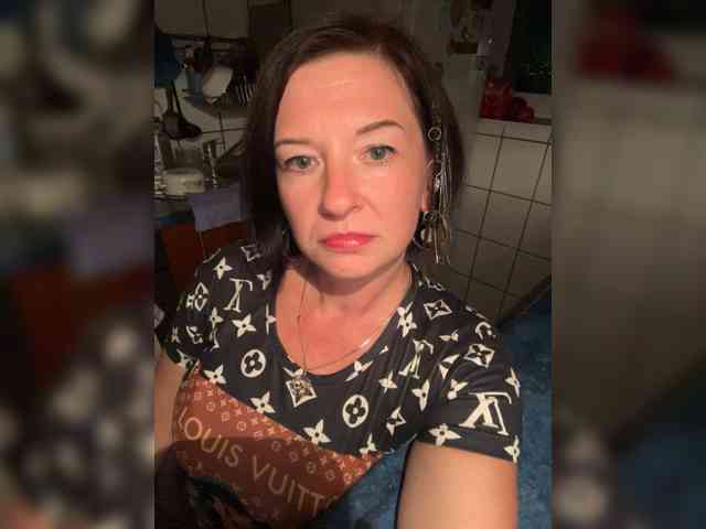 Lola-211 webcam