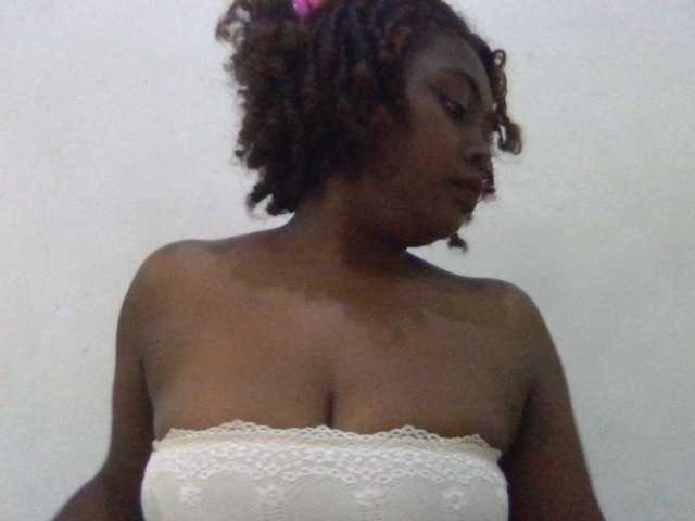 Anabelle-1 live cam on BongaCams