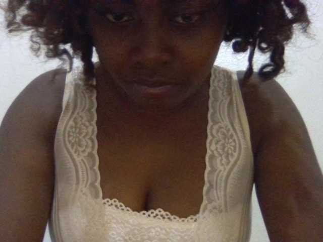 Anabelle-1 live cam preview