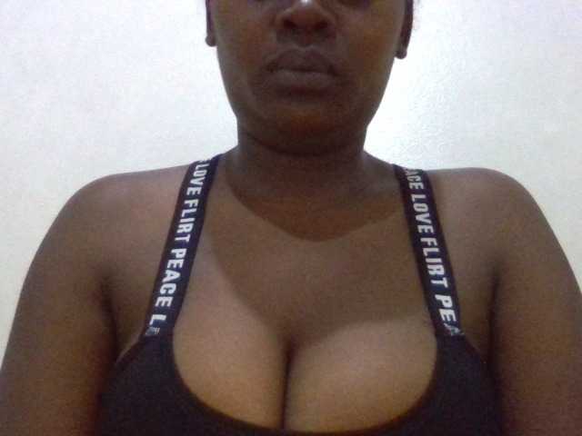 Anabelle-1 live cam on BongaCams
