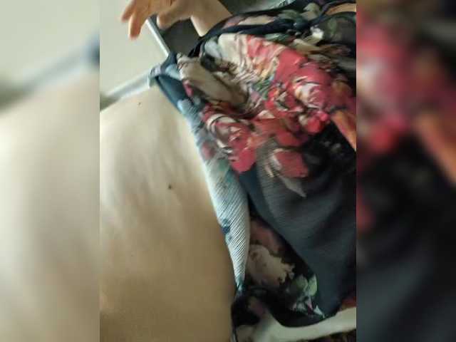 Olylia live cam preview