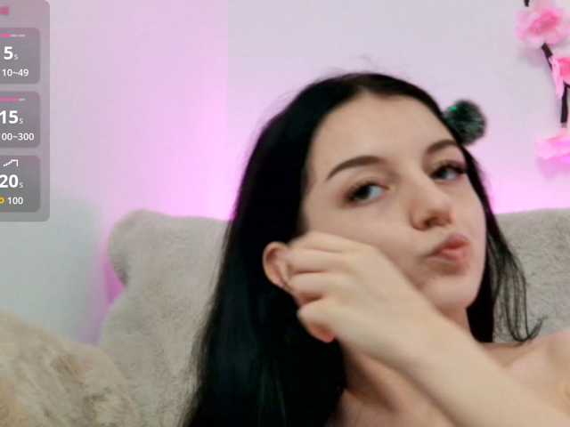 RoseNympho, en directo ahora en BongaCams