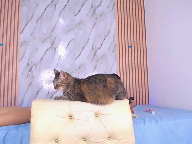 Kiley-luz live cam on BongaCams