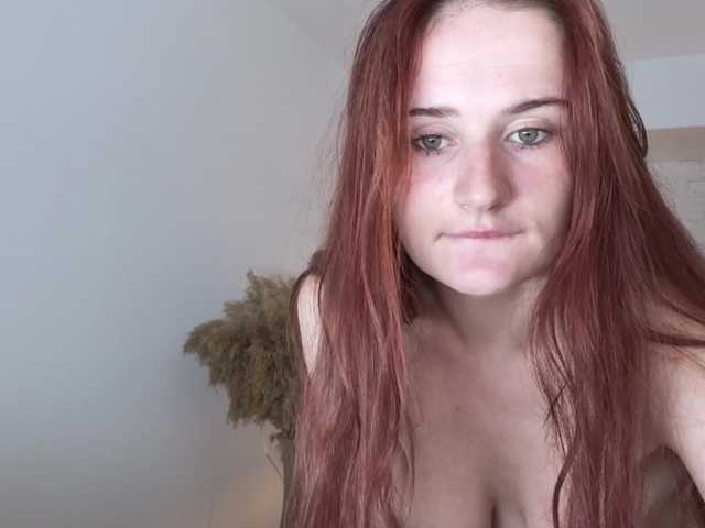 Natural-Mary live cam on BongaCams