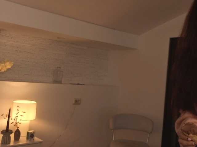 Natural-Mary live cam preview