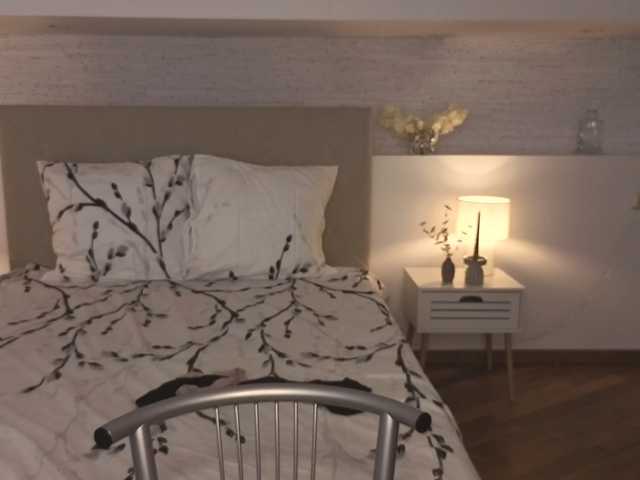 Natural-Mary live cam on BongaCams