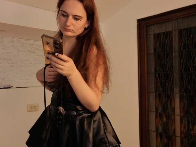 Natural-Mary live cam on BongaCams