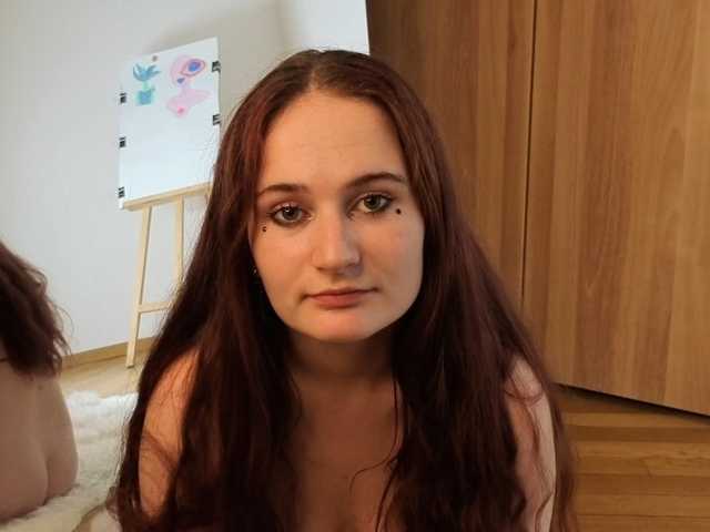 Natural-Mary live cam preview