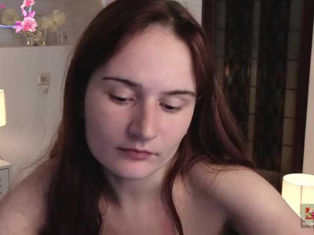 Natural-Mary live cam on BongaCams