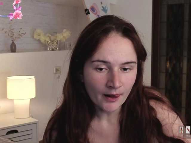 Natural-Mary live cam on BongaCams