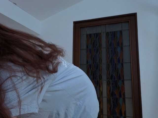 Natural-Mary live cam on BongaCams